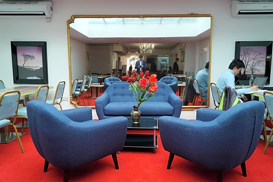 Clapham South Belvedere Hotel