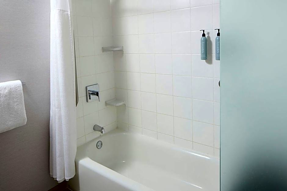 Courtyard by Marriott Waldorf