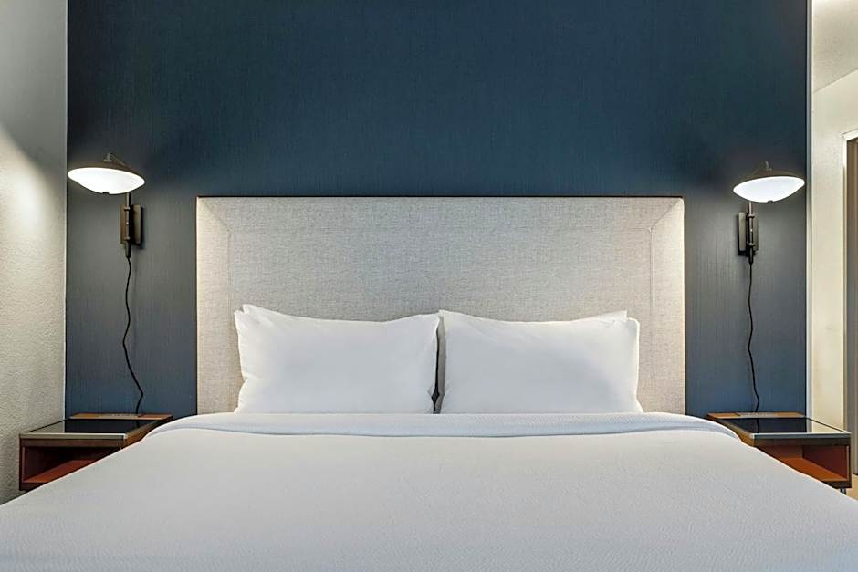 Courtyard by Marriott Wichita East