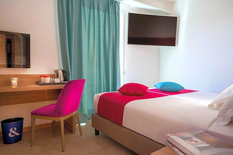 You & Me Beach Hotel