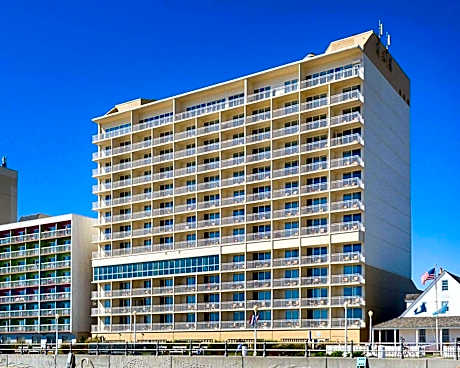 Comfort Suites Beachfront