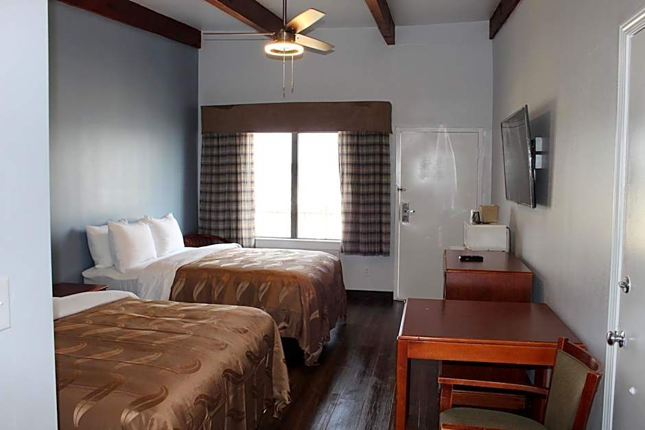 Quality Inn - On The Lake Clarksville-Boydton