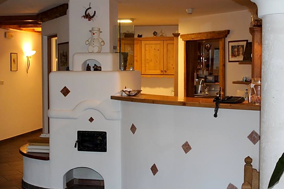 Garni Residence Trocker