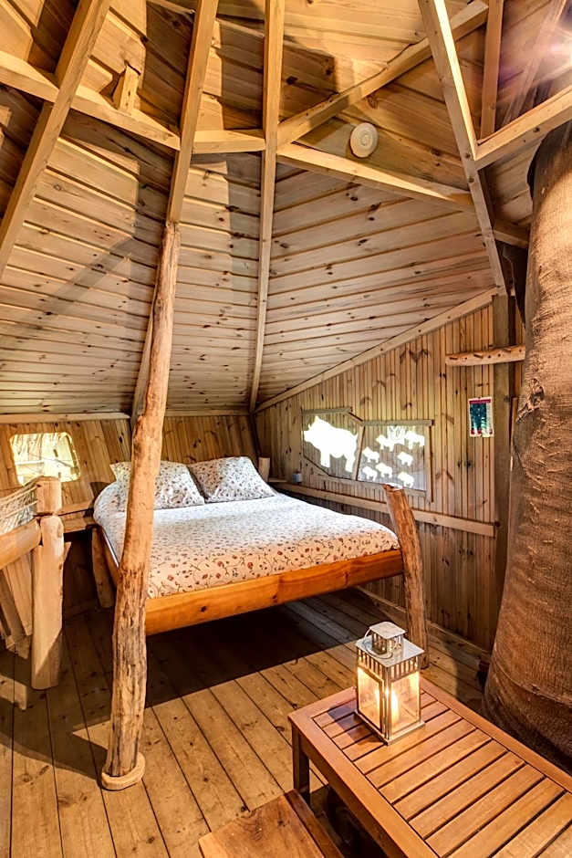 Insolites, Les Ormes, Epiniac