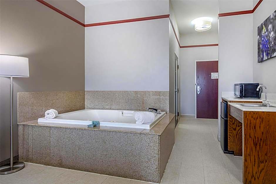 Best Western Limestone Inn & Suites