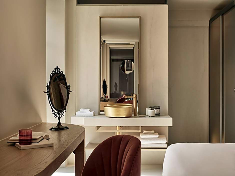 Domus Blanc Boutique Hotel