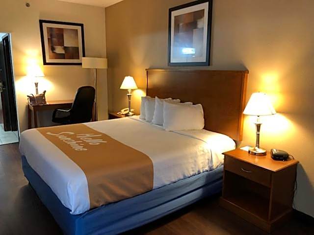 Days Inn by Wyndham Phenix City Near Fort Benning