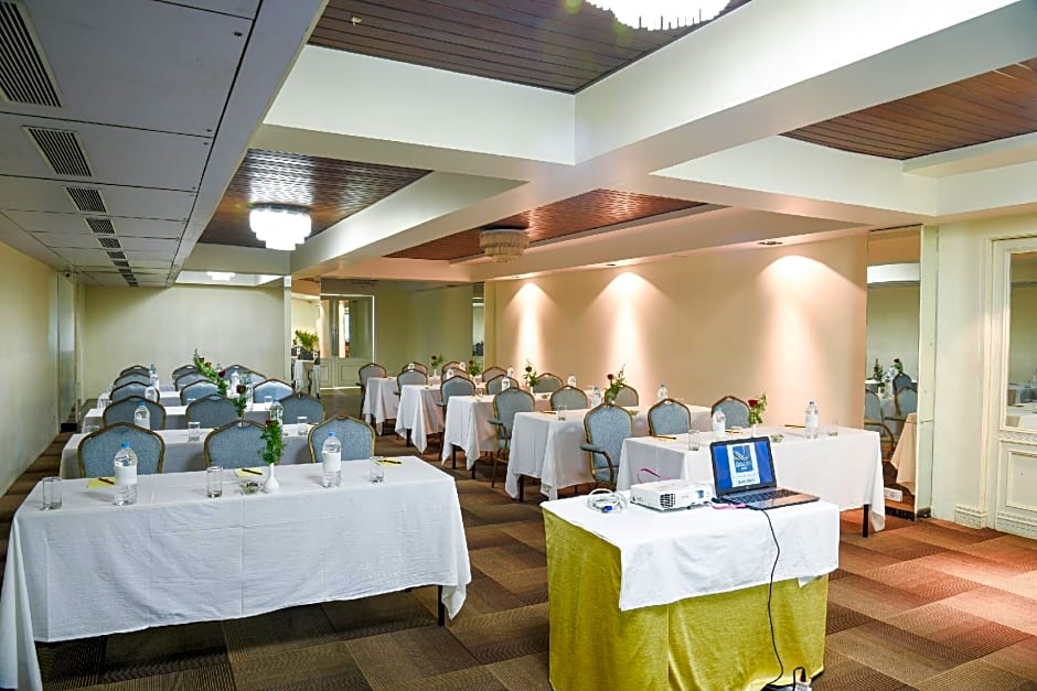 Hotel Quality Inn Residency