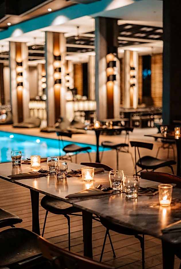 The Funny Lion - El Nido