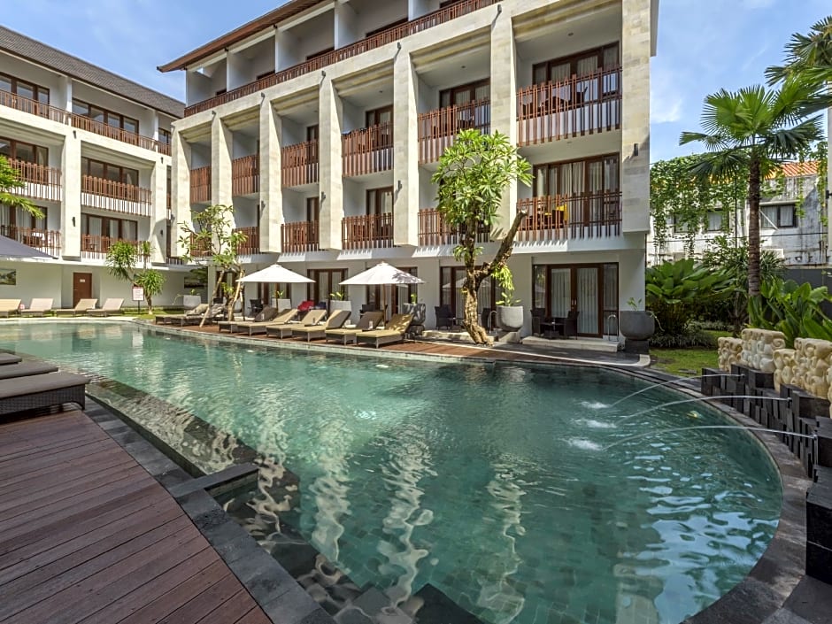 Grand La Walon Hotel