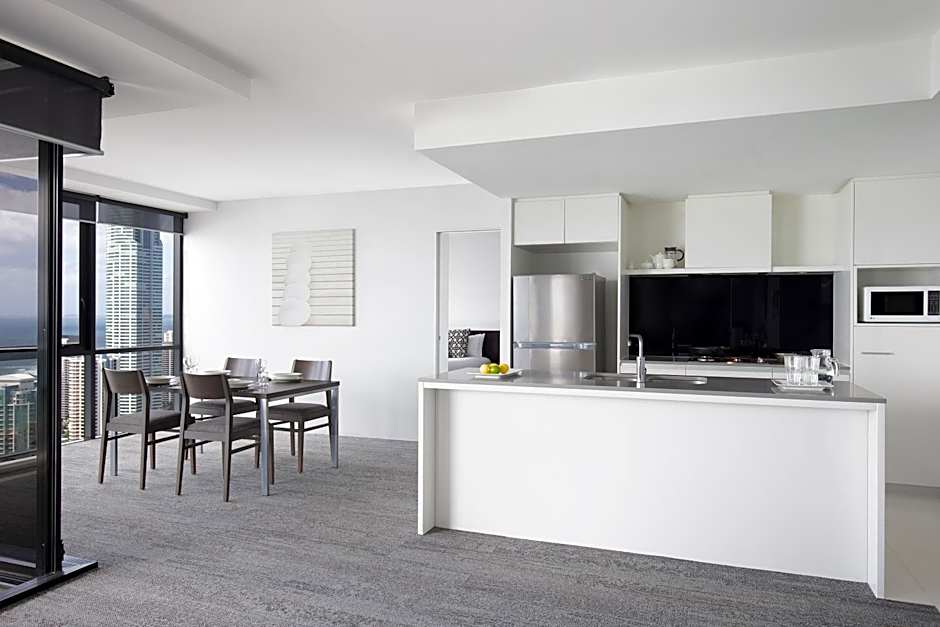 Mantra Circle on Cavill Surfers Paradise