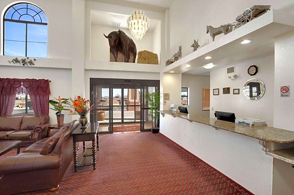 Howard Johnson by Wyndham Lubbock TX