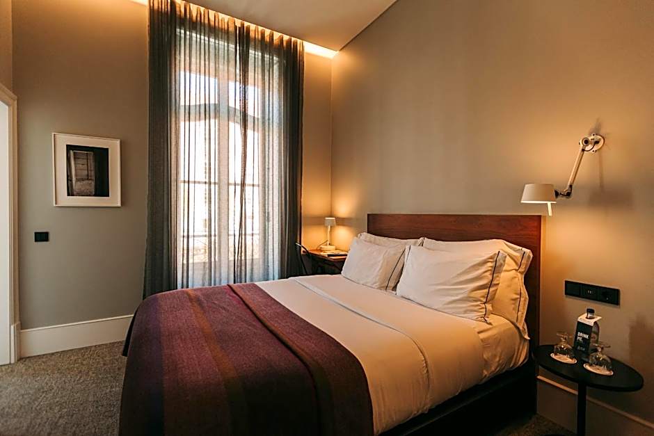 Photo 1 of 5 of Double Room