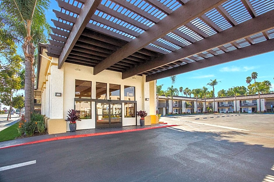 Stanford Inn And Suites Anaheim