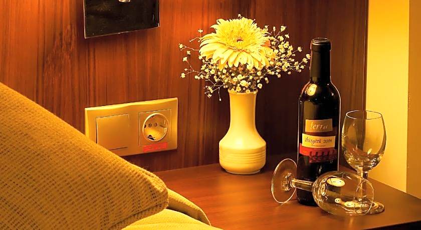 Ontur Izmir Otel