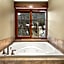 Banff Caribou Lodge And Spa