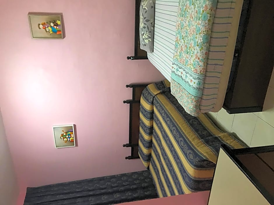 Misty Highlands Apartment @ Crown Imperial Court