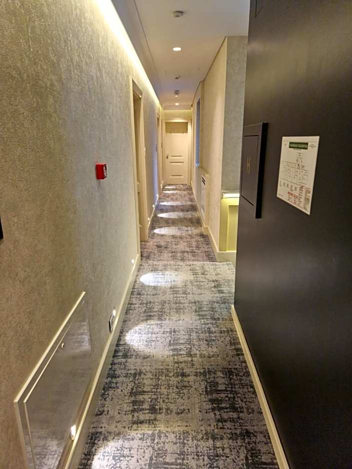 H41 Luxury Suites