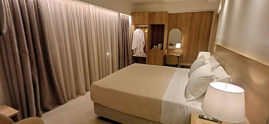 ALPHA APARTMENTS Free Shuttle from and to the Airport