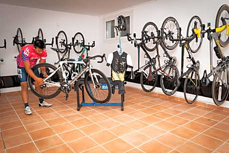 Triple Room with Balcony (2 Adults + 1 Child)