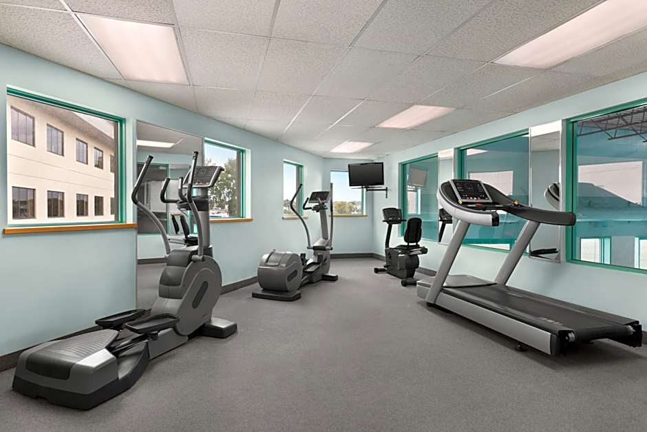 Ramada on the Bay Conference Resort Belleville