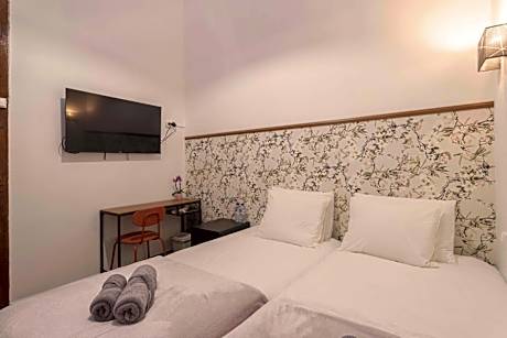 Double or Twin Room with Shared Bathroom