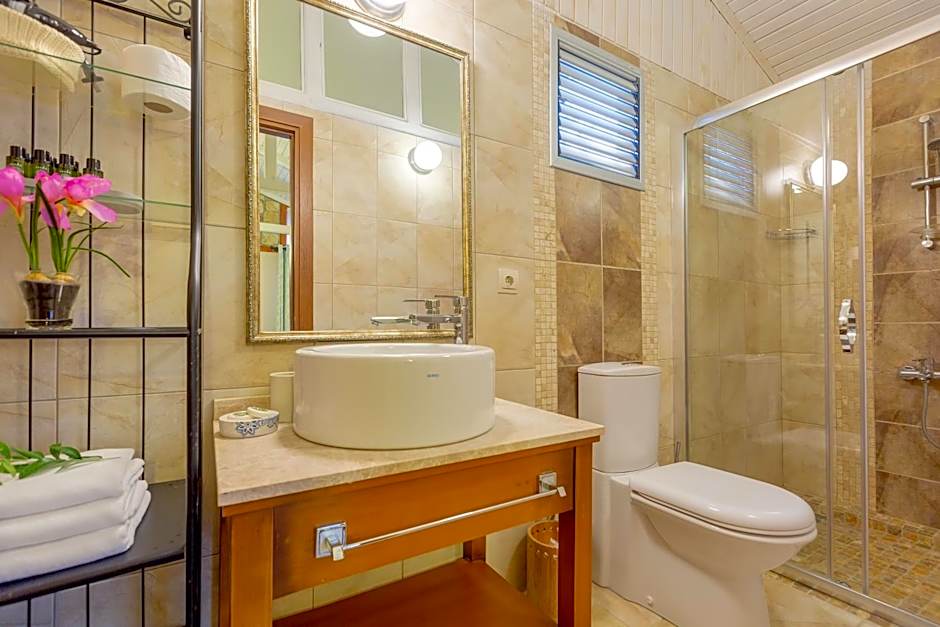 Luna Begonvil Tas Evler