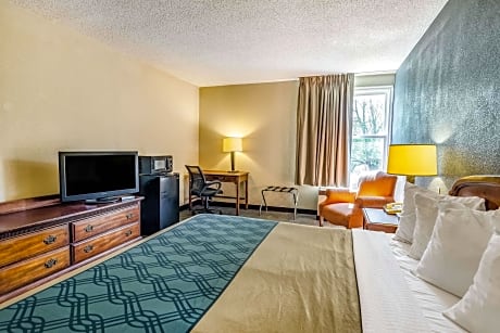 1 Queen Bed, No Smoking
