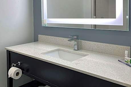 Deluxe Double Room with Two Double Beds - Disability Access/Non-Smoking