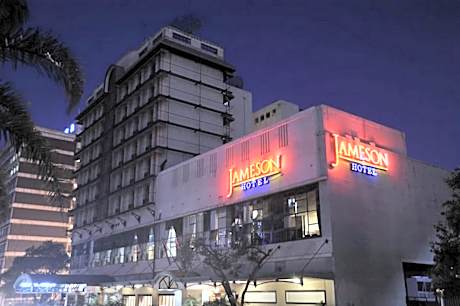Cresta Jameson Hotel