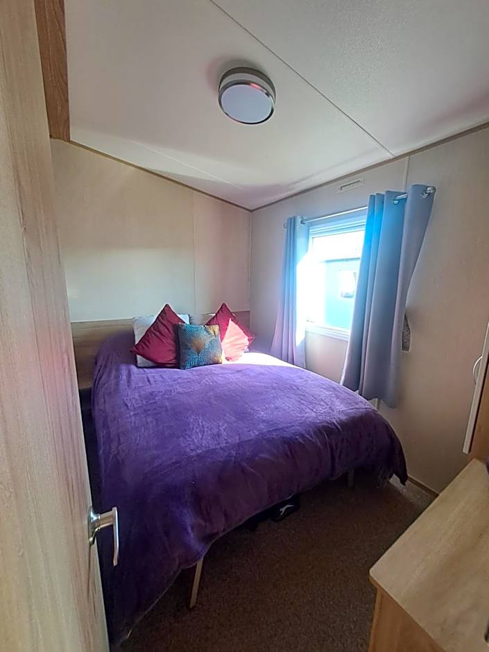 N & V Caravan Sand le mere