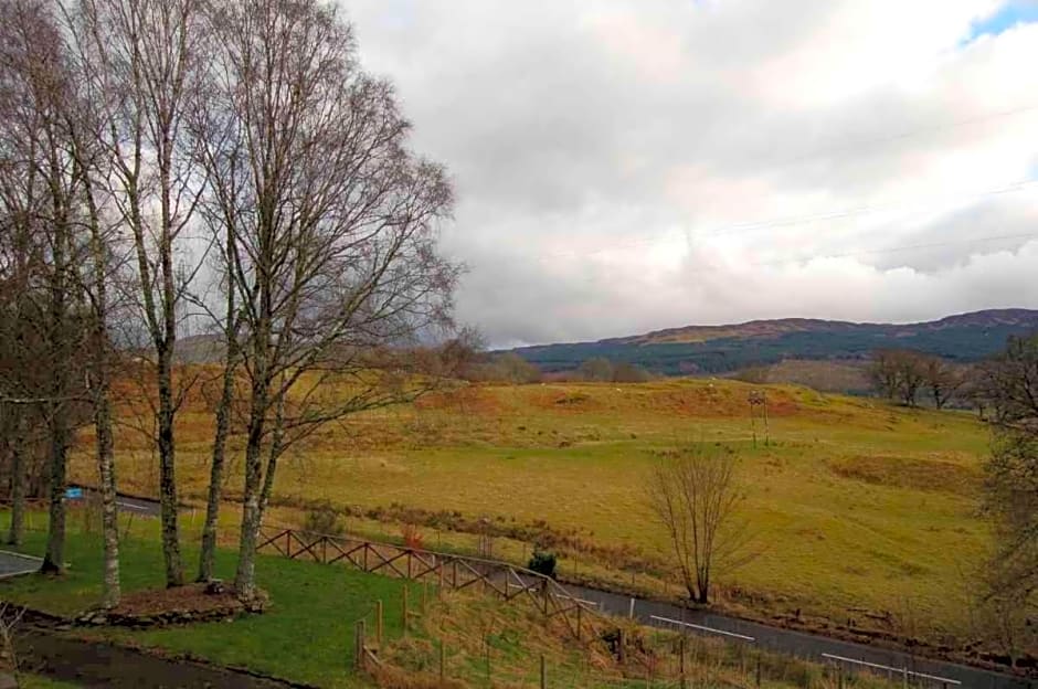 Luxury woodland Oak Lodge