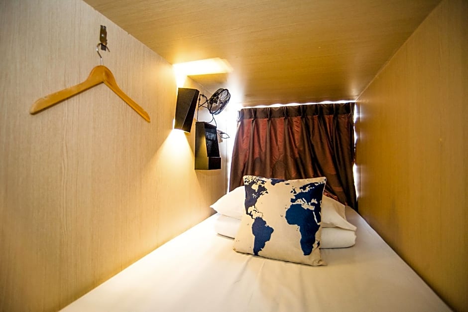 Traveller Bunker Hostel