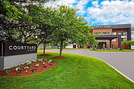 Courtyard by Marriott Boston Raynham