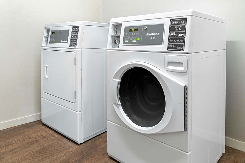 Fairfield by Marriott Inn & Suites Detroit Taylor