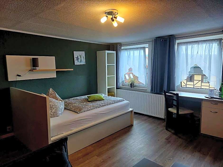 Photo 1 of 11 of Studio 1 Queen Bed