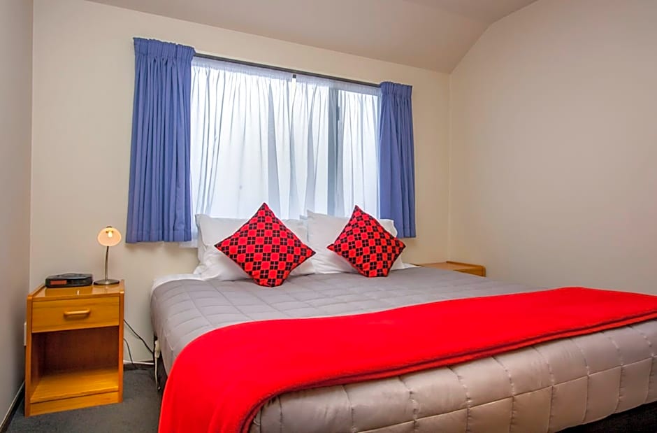 Deans Bush Motel
