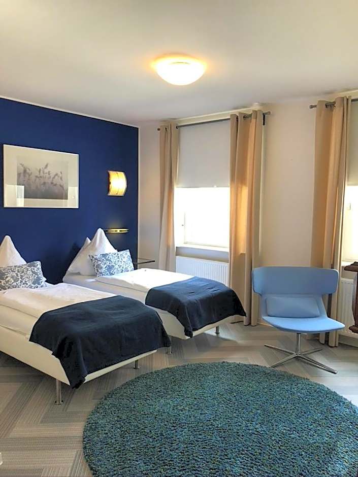 Bensons Hotel