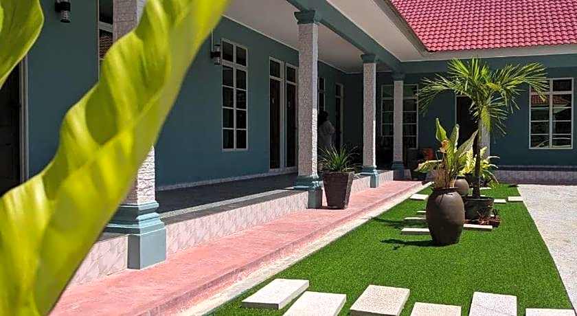 D'EMBUN INAP DESA BESUT