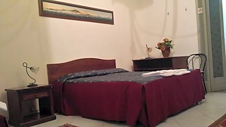 Family Room with Private External Bathroom