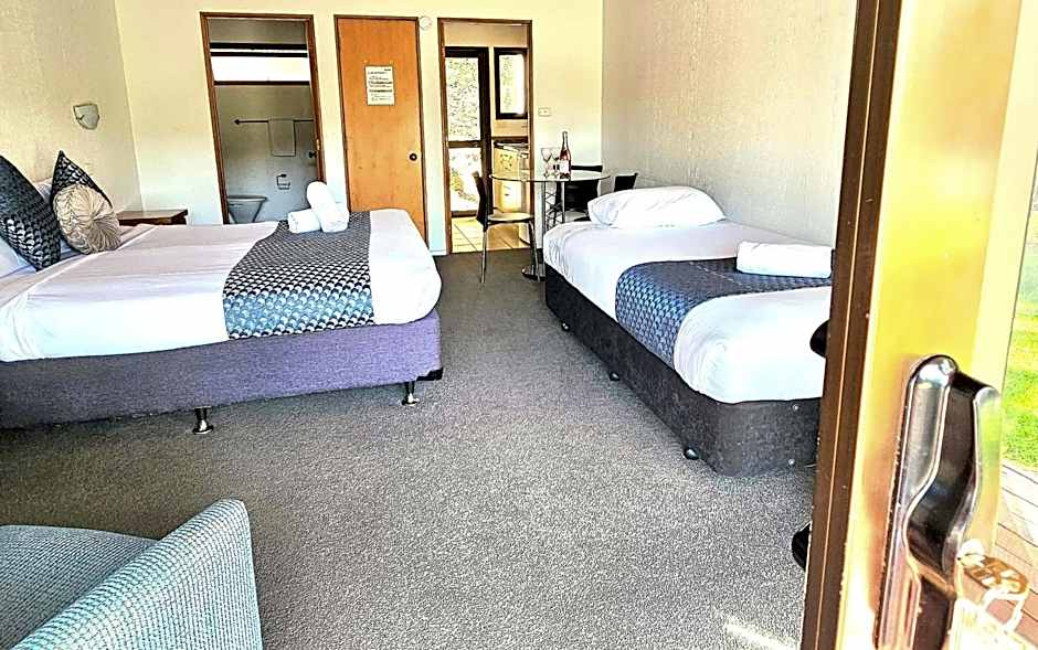 Haruru Falls Motel & Conference Centre