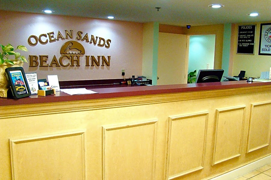Ocean Sands Beach Inn Ultra Sparkling Half Acre Private Beach OnSite Saltwater Mineral Pool open until 4 AM Bedside Candy In ALL