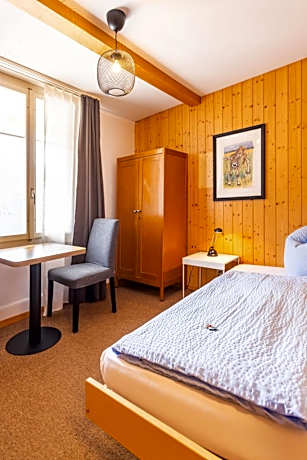 Single Room with Shared Shower and Toilet