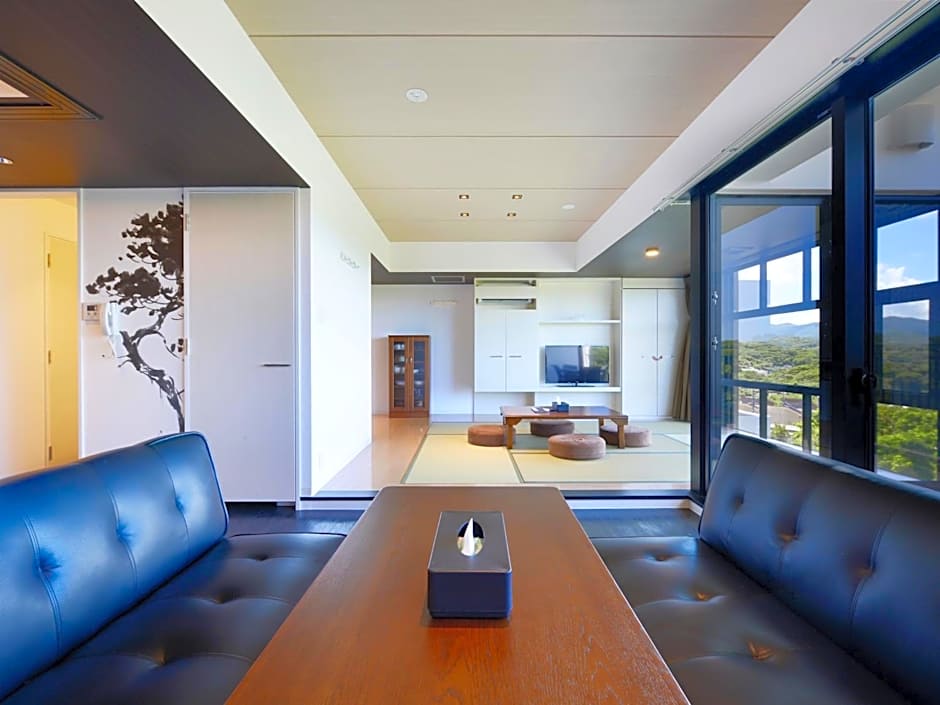 Karry CONDO CHURAUMI