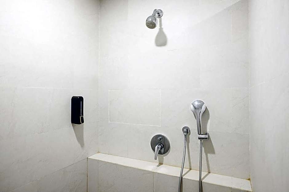 Sans Hotel Puri Indah Jakarta