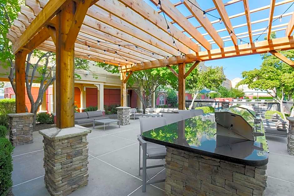 Homewood Suites By Hilton Memphis-Hacks Cross