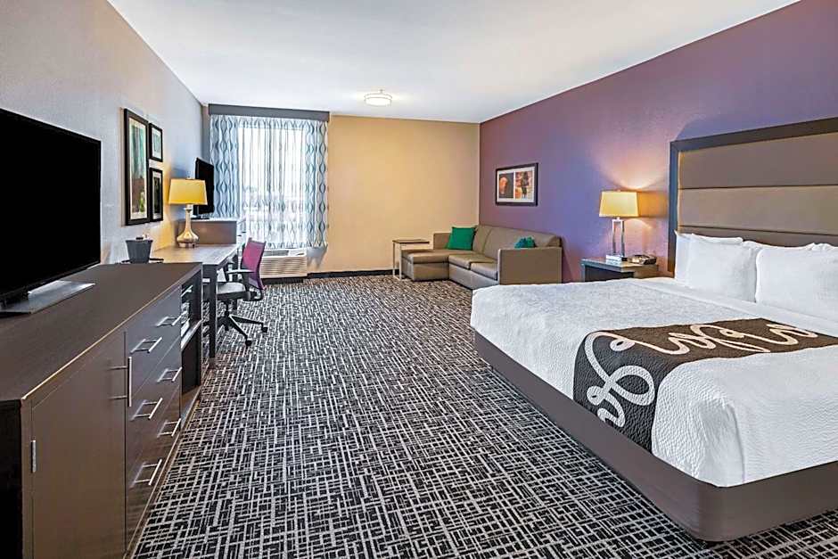 La Quinta Inn & Suites by Wyndham McAllen La Plaza Mall