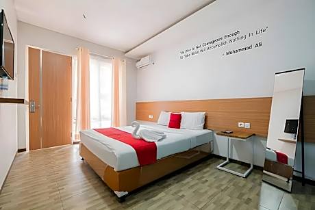 RedDoorz near Jawa Timur Park 2