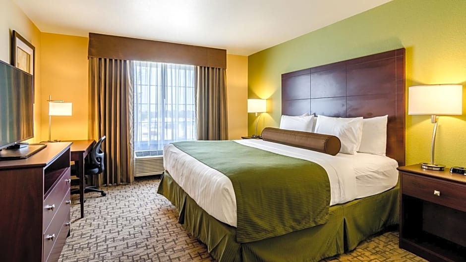 Cobblestone Hotel & Suites - Torrington
