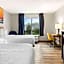 Days Inn & Suites by Wyndham Warren